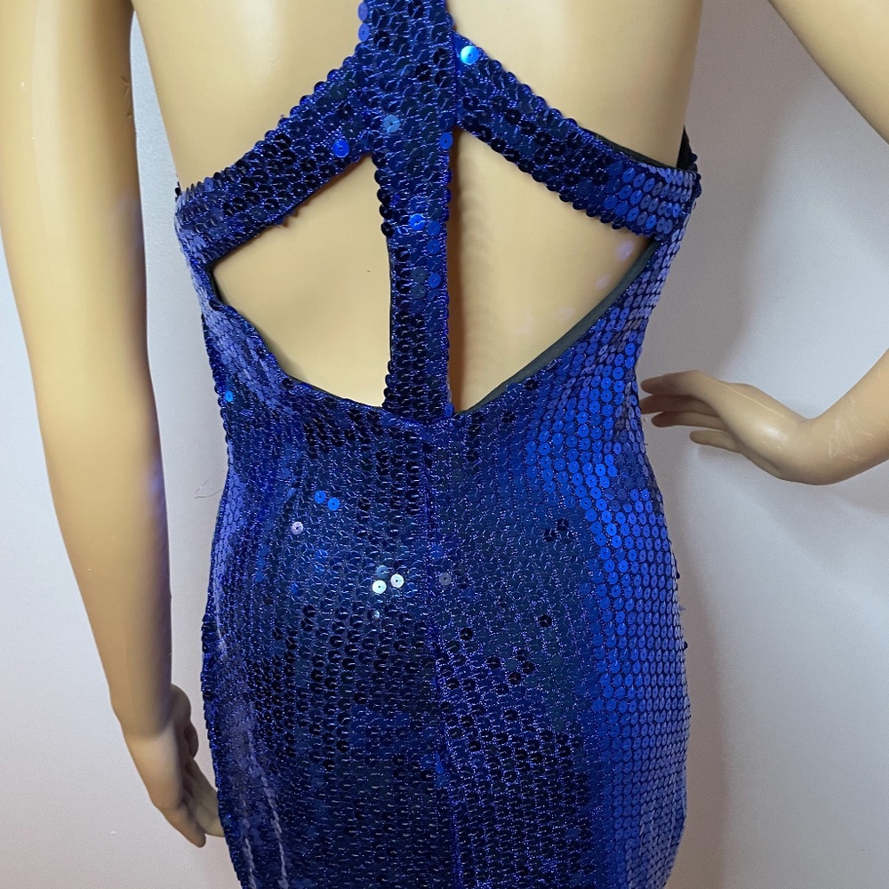 💕Host Pick!!! Vintage blue sequin mock neck back sheath dress! - Picture 3 of 11